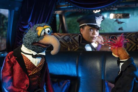 Muppets Haunted Mansion: Pepe and Yvette Nicole Brown on Working with Gonzo