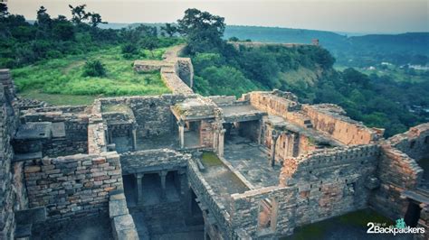 Chanderi, Madhya Pradesh - a Complete Travel Guide | T2B