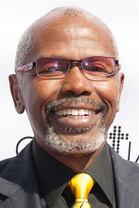 The Star of ‘What’s Happening!!’ Ernest Lee Thomas Is 70 Now and Looks Great