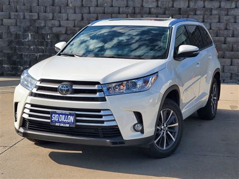 Pre-Owned 2018 Toyota Highlander XLE