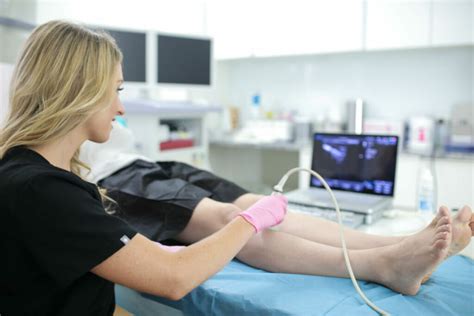 Nationally Recognized Vein Doctor | What Is A Vein Center? And Other FAQs