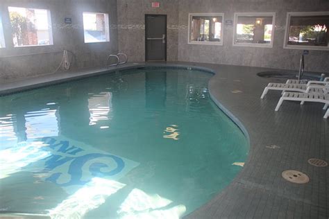 Shilo Inns Tillamook Pool: Pictures & Reviews - Tripadvisor