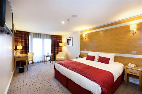 Doubletree by Hilton Miton Keynes Hotel, Milton Keynes - Booking Deals ...