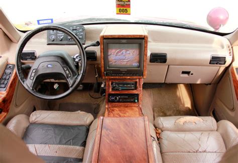 1993 Ford Explorer XLT - Jurassic Park Jungle Tour Replica LOW RESERVE ...