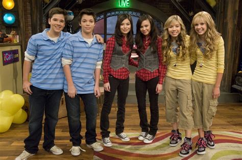 47 best images about icarly goodbye on Pinterest | Miranda cosgrove ...