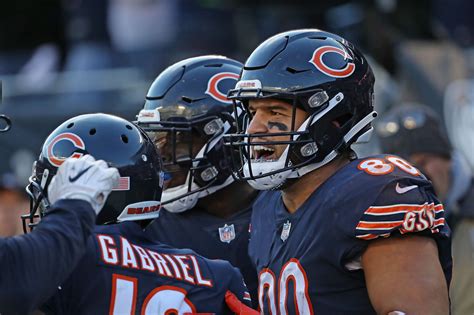 Chicago Bears Game Balls after clinching the NFC North - Windy City ...