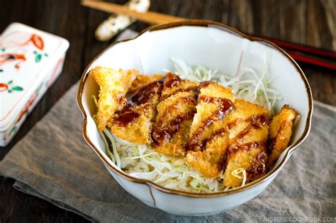 Crispy Tonkatsu Donburi クリスピーとんかつ丼ぶり • Just One Cookbook