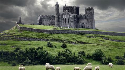 Super Punch: Ireland has the coolest castles