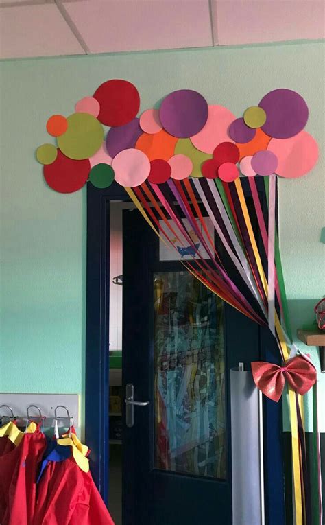 Pin by giusy on A scuola... | School decorations, School crafts, Crafts for kids