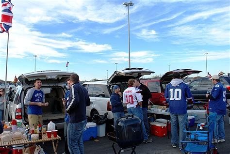 Tailgate party - Wikipedia