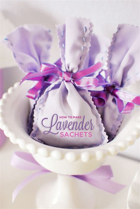 anna and blue paperie: DIY Tutorial: How to Make Lavender Sachets