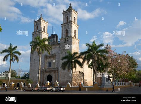 Valladolid Cathedral Valladolid Yucatan Mexico Stock Photo - Alamy