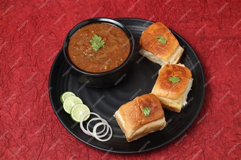 Premium Photo | Indian style pav bhaji dish, pao bhaji indian breakfast fast food