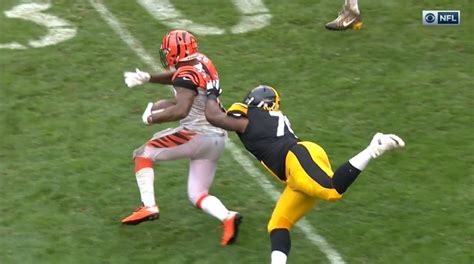 Steelers Rookie DT Javon Hargrave Fined For Sunday Horse Collar Tackle ...