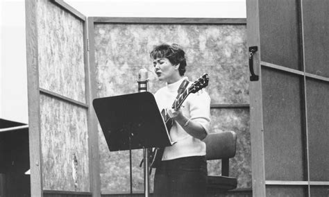 The Pioneering Bonnie Guitar: Session Woman, Star, And Label Owner