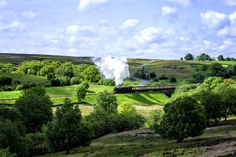 Download North Yorkshire Moors Railway Wallpaper | Wallpapers.com