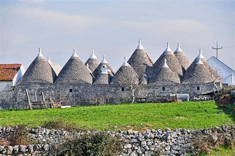 Trulli Homes in Puglia Italy - carbonboy