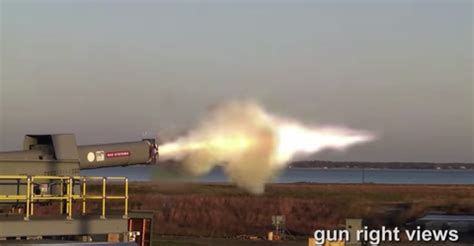 Watch the US Navy fire their hypersonic electromagnetic railgun - Business Insider