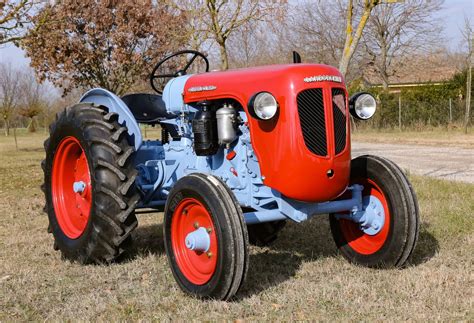 1954 Lamborghini DL 25 Diesel Tractor | PCARMARKET