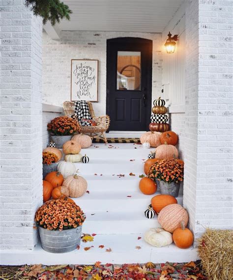 What's Hot On Pinterest: Simple & Easy Fall Decor Ideas