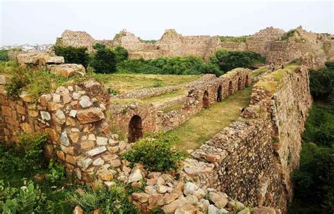 Tughlaqabad Fort Timings, Nearest Metro Station, Entry Fee and Location