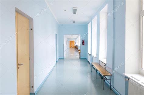 Empty school corridor — Stock Photo © Syda_Productions #128471472