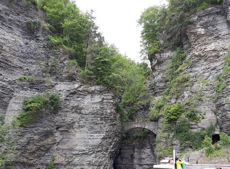 Watkins glen state park - STATE PARKS USA