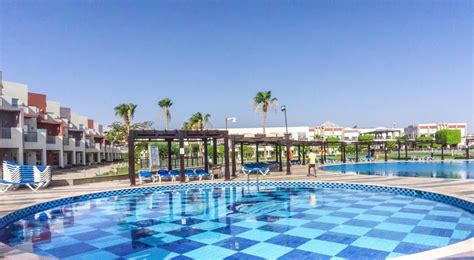 Sunrise Crystal Bay Resort, Hurghada - Compare Deals