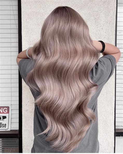 32 Milk Tea Hair Colour Ideas & Styles : Ash Undertones