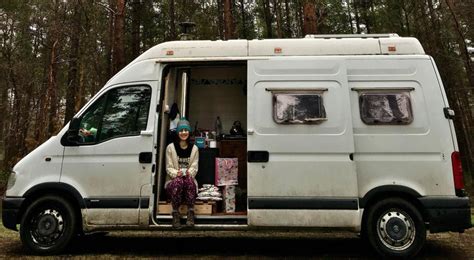 Girls Off Grid - Empowering Women Living the Vanlife