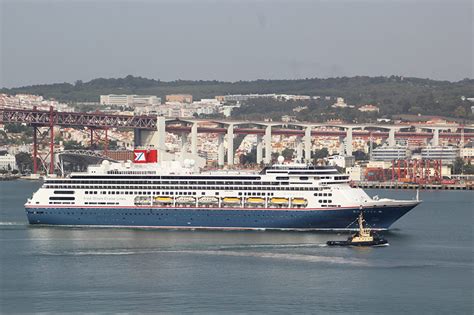 Free Drinks On Fred. Olsen Cruise Lines Festive Sailings - Cruise Industry News | Cruise News