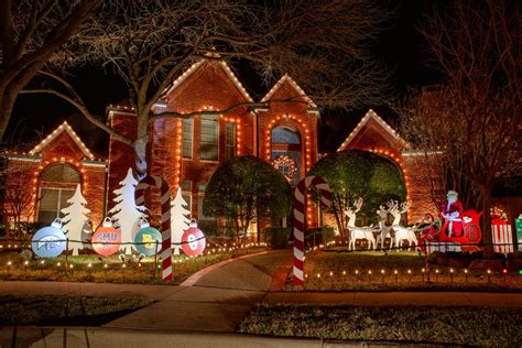 Christmas Lights In Neighborhoods Near Me - House Christmas 2021