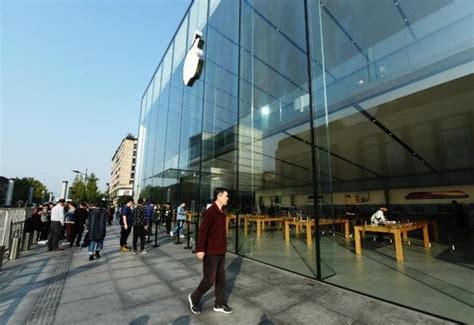 Why Apple Will Lose China Market Share In 2018, Despite The Success Of ...