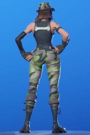 Fortnite | SWAMP STALKER Skin - Set & Styles - GameWith