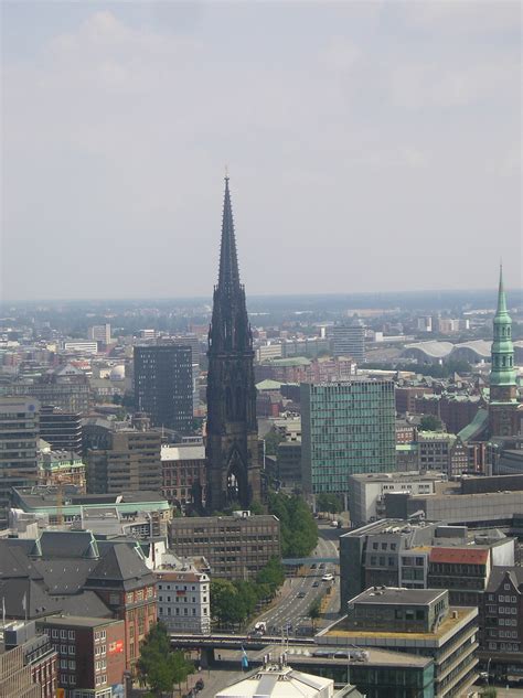 Urban Research: Skyline photos of Hamburg, Germany 1