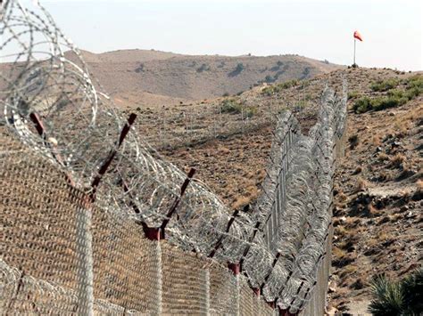 Afghan border crossing closed over virus fears - Print - Business Recorder