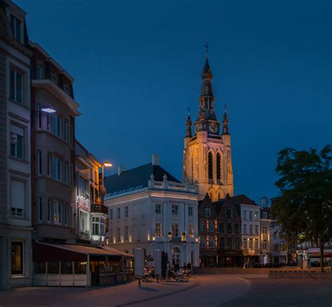 Free Images : light, architecture, building, cityscape, dusk, evening, plaza, landmark, facade ...