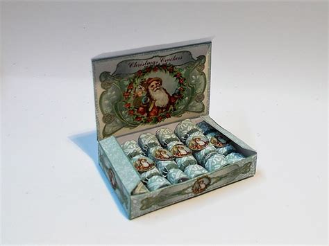 Download - Christmas Crackers - Vintage Santa - ZENA'S MINIATURES