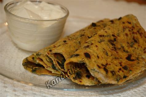 Cooking Pleasures: Methi Roti with Fresh Curd