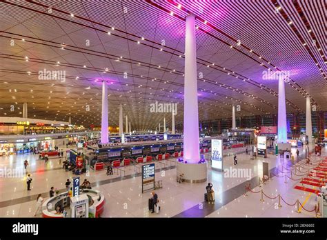 Beijing airport terminal 3 hi-res stock photography and images - Alamy