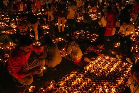 Diwali: People Across Country Celebrate Festival of Lights; PM Modi ...