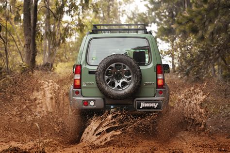 Suzuki Jimny 2022 tem novidades e preços acima dos R$ 100.000 | Quatro ...