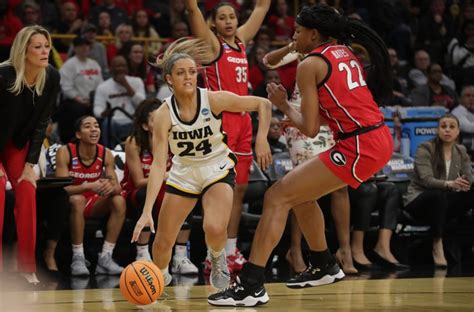 Iowa women’s basketball guard Gabbie Marshall lights-out in second ...