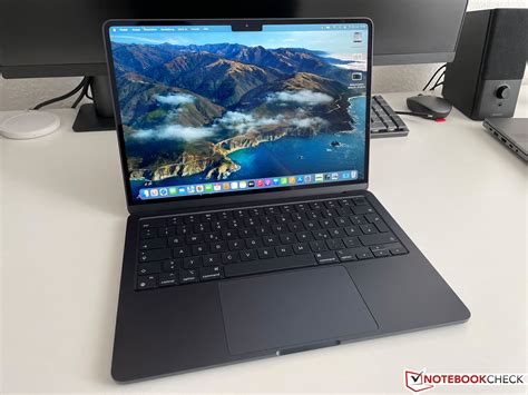 The new Apple MacBook Air M2 has arrived - Initial impressions and benchmark results of the ...