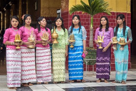 Myanmar National Costume, Traditional Dress & Clothes