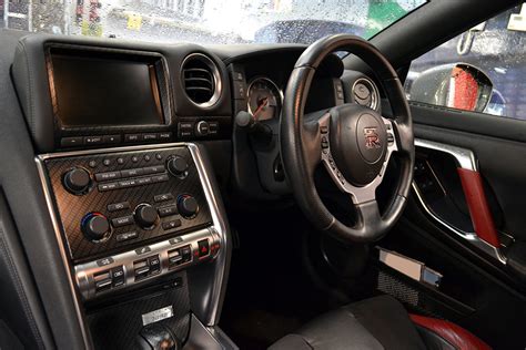 Nissan GT-R Carbon Treated Interior Trim - Reforma UK