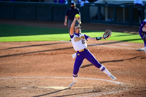 23 top college softball pitchers to watch in 2021 | NCAA.com