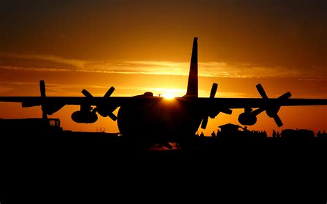 Lockheed C 130 Hercules, Aircraft, Military aircraft, Sunset ...