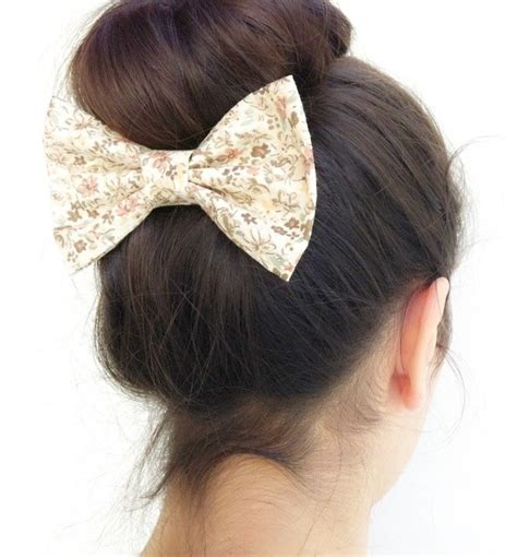 floral BIG hair bow. $12.99, via Etsy. | Big hair bows, Hair bows, Bow hair clips