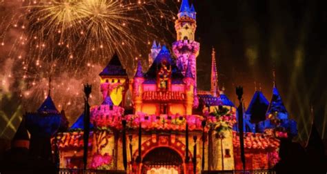 All New Firework Spectacular Gives Serious Happily Ever After Vibes ...